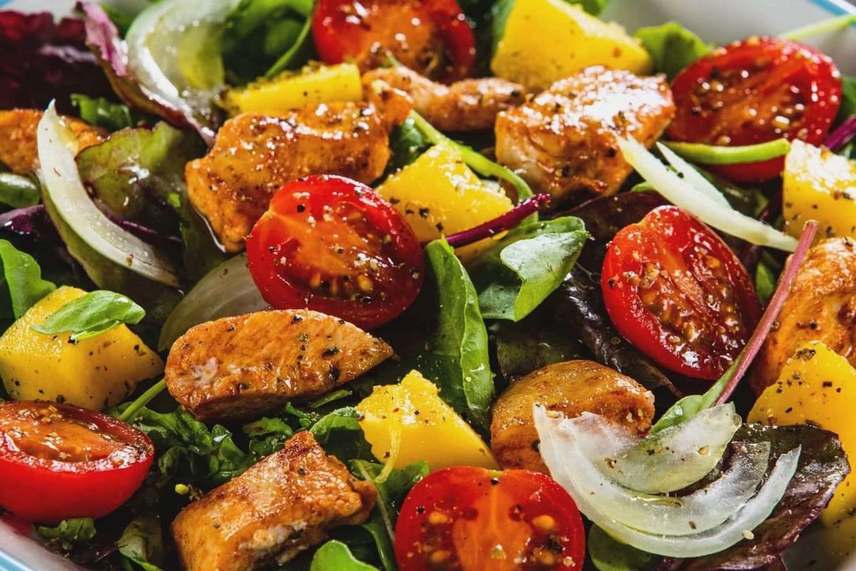 Salată de pui Tandoori