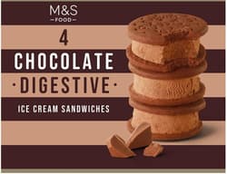 Marks & Spencer Inghetata sandwich cu ciocolata