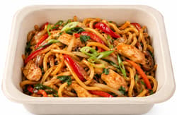 2C' Noodles cu legume si piept de pui