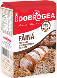 Faina, zahar si ingrediente pentru copt