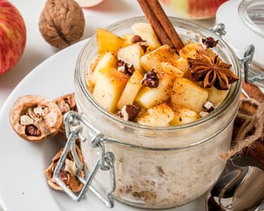 Porridge cu măr și scorțișoară