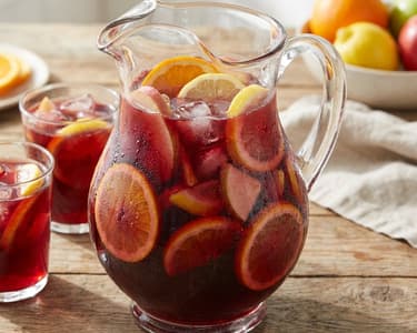 Sangria – băutură răcoritoare spaniolă cu fructe