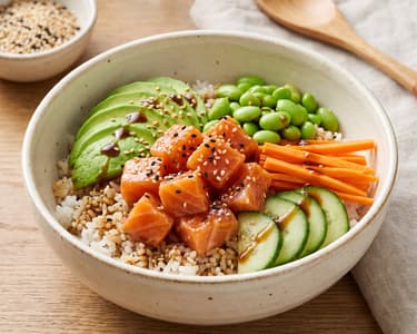 Poke Bowl cu somon
