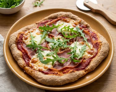 Wholemeal pizza with ham and mozzarella TEST