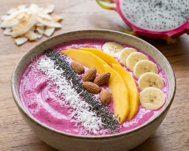 Dragon fruit and mango smoothie bowl