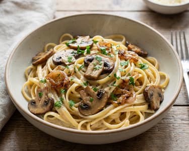 Paste cremoase cu ciuperci champignon brune