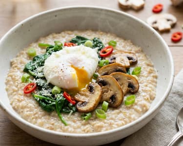 Savoury oatmeal with poached egg