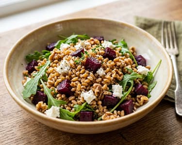 Salată toscană de farro cu sfeclă | Prânz de toamnă