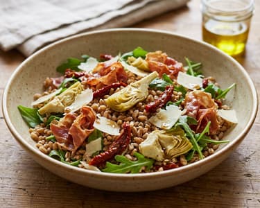 Salată toscană de farro cu prosciutto | Prânz italian