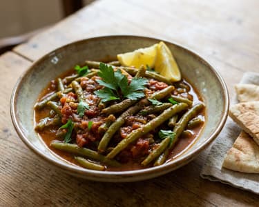 Salată libaneză de fasole verde | Prânz oriental aromat