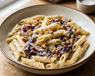Penne cu radicchio și gorgonzola | Clasic italian rapid