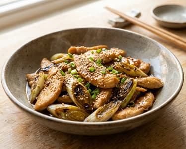 Wok chicken with leek and ginger | Quick 15-minute dinner