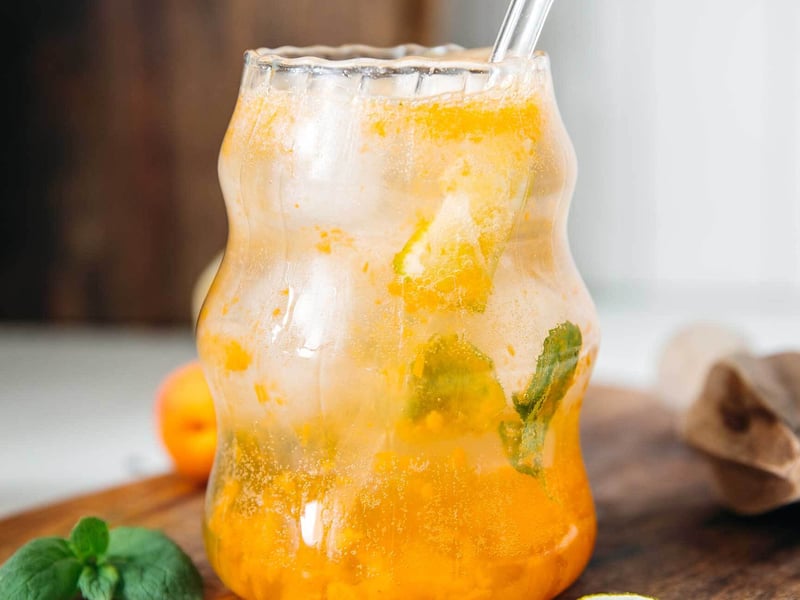 Apricot Mojito