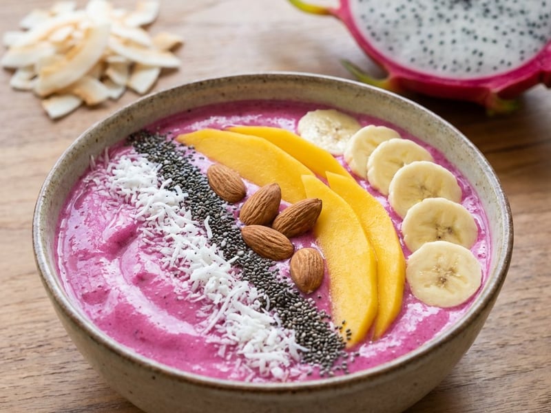 Dragon fruit and mango smoothie bowl
