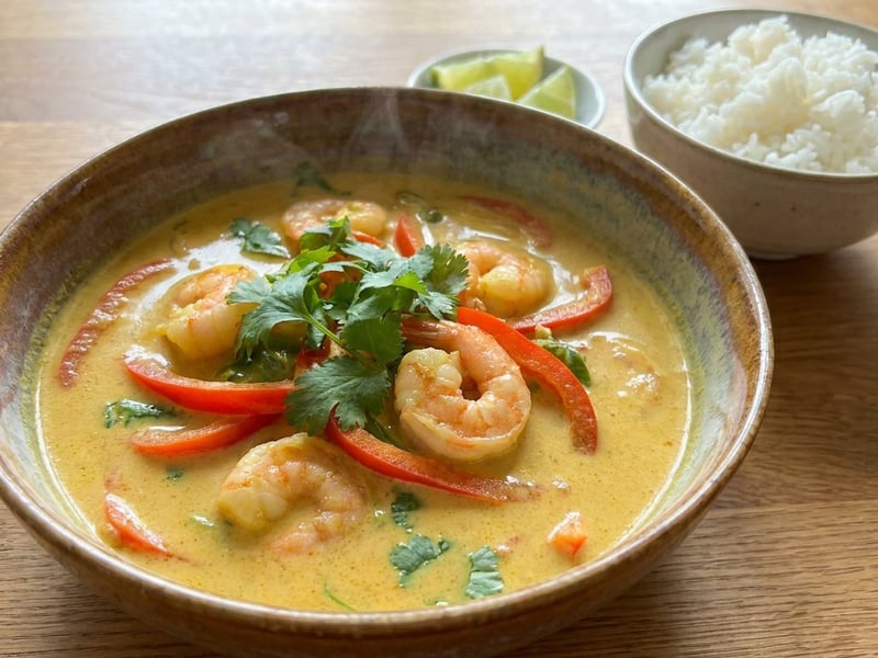 Thai shrimp curry with coconut milk | Aromatic dinner