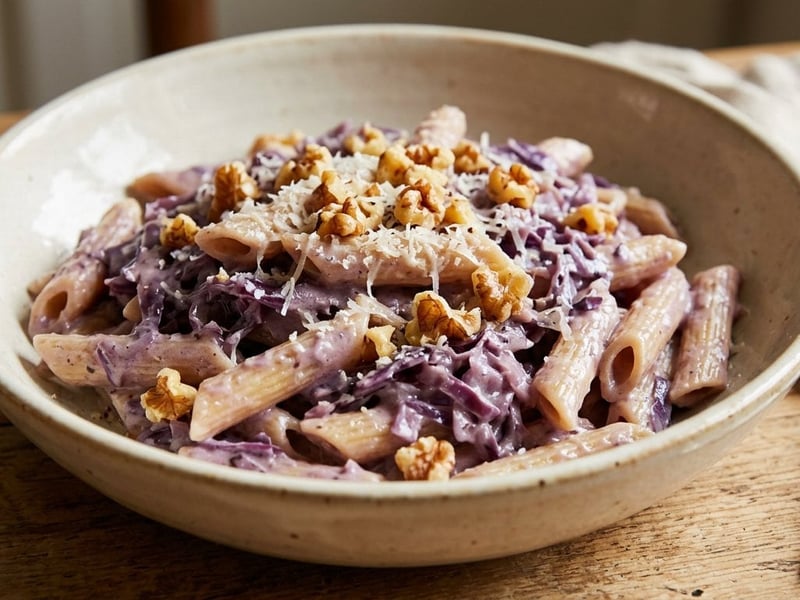 Penne cu varză roșie și Gorgonzola | Cină rapidă