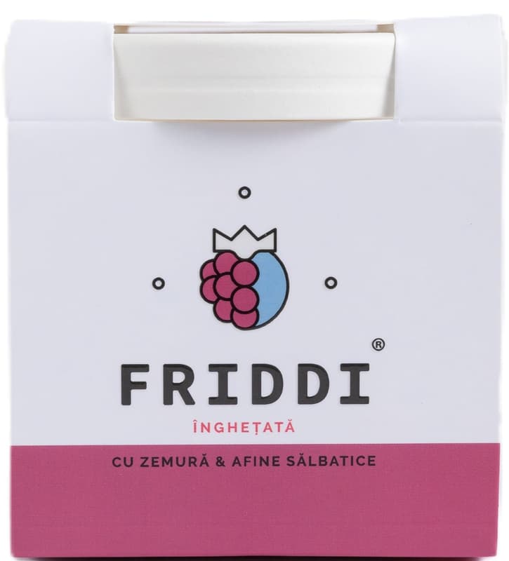 Friddi Ice cream with raspberries and blueberries