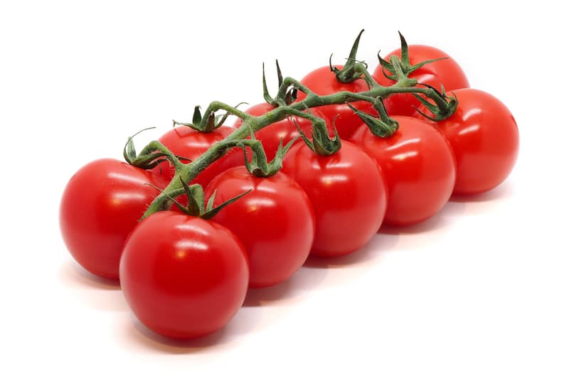 Romanian cherry tomatoes (on a bunch of approximately 230 gr)