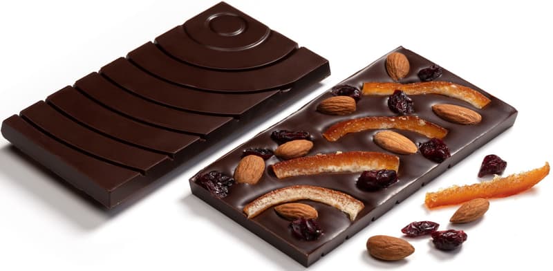 ChocoFashion Tableta ciocolata neagra cu portocala confiata si migdale