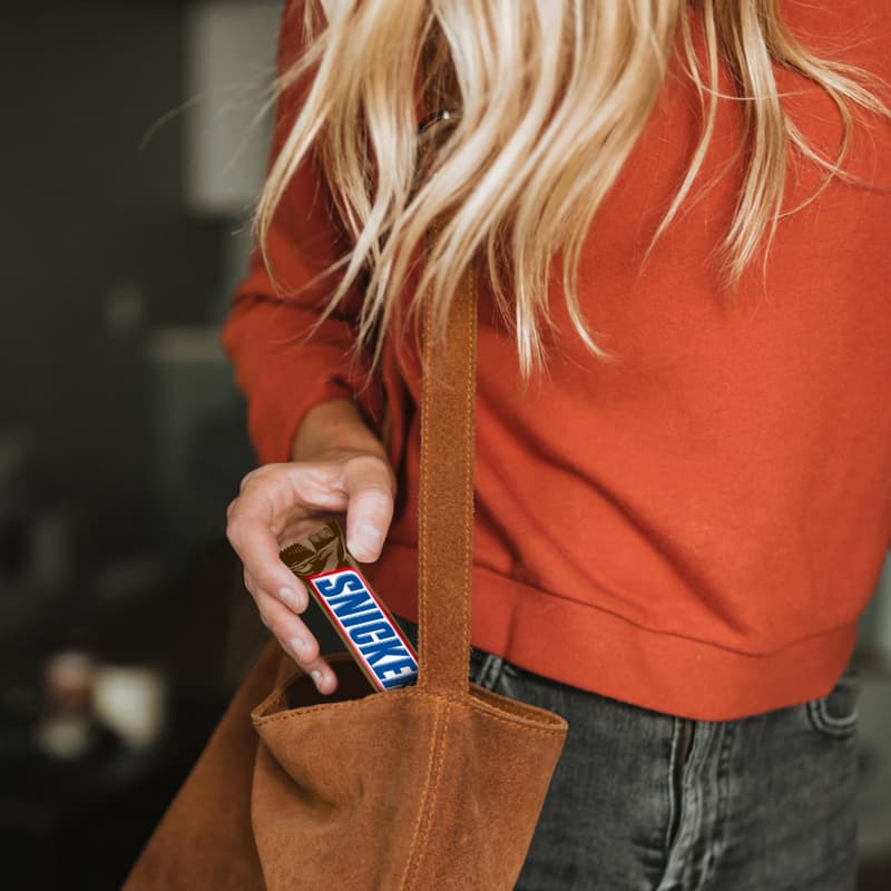 Snickers Batoane de ciocolata cu lapte, cu caramel si alune prajite 3x50g
