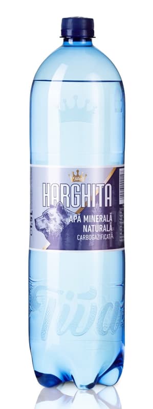 Carbonated natural mineral water