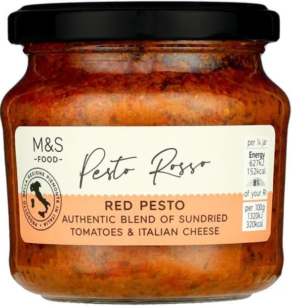 Marks & Spencer Pesto Rosso cu rosii uscate si branzeturi italienesti
