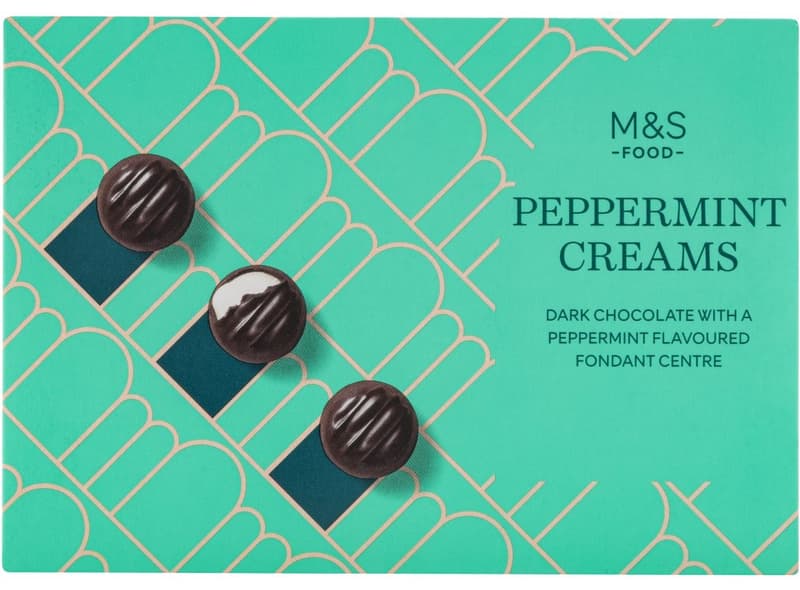 Marks & Spencer Praline de ciocolata amaruie cu fondant si aroma de menta