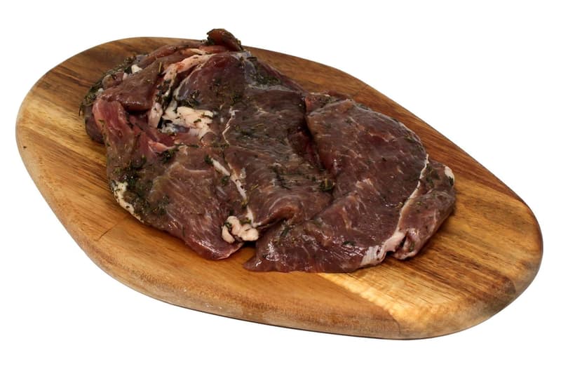 CARNE SI SARE Pastrama din pulpa de berbecut