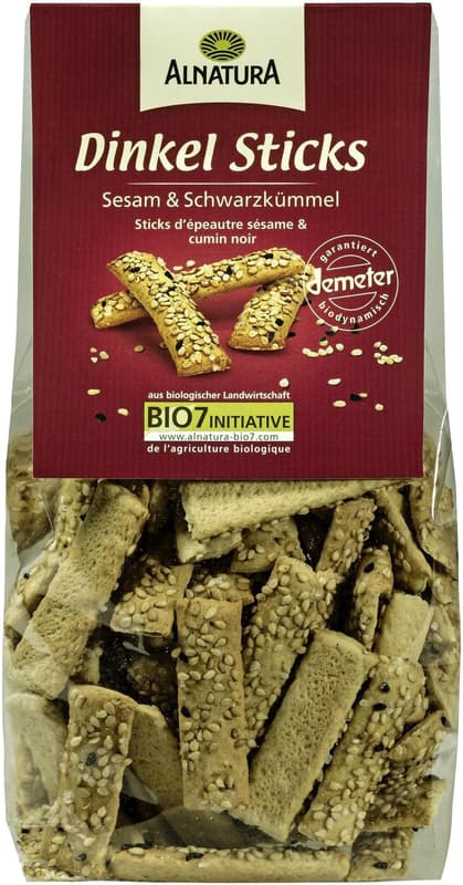 Spelt sticks with sesame