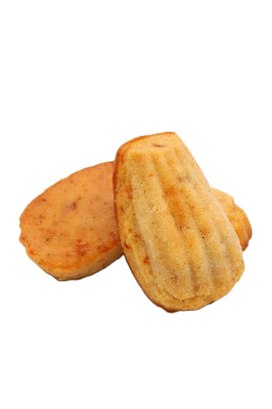 Baker House Madeleine cu rosii uscate si branza feta