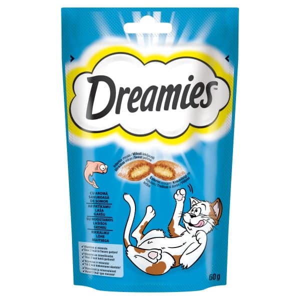 Dreamies Cat Treats with Savory Salmon