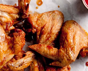 Hot chicken wings