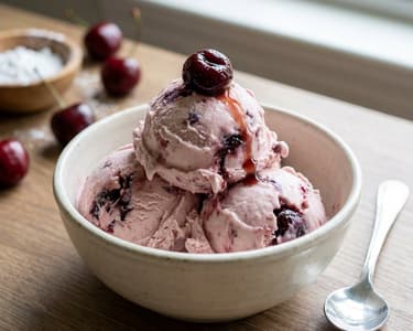 Cherry ice cream with mascarpone