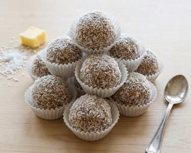 Coconut Candies (Homemade Raffaello)