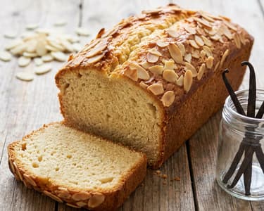 Chec vegan cu vanilie și migdale (fără gluten)