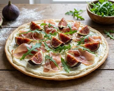 Flammkuchen with fresh figs and prosciutto