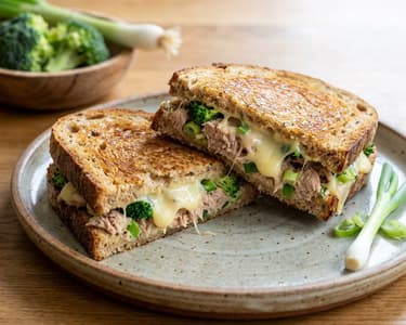 Grilled Tuna and Broccoli Sandwich