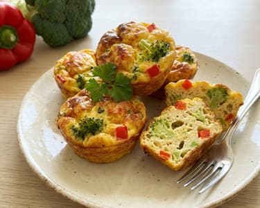 Egg, Broccoli, and Bell Pepper Muffins | Healthy and Quick Breakfast