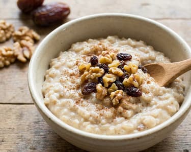 Whole grain rice pudding with dates and walnuts