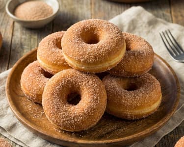 Gogoși cu scorțișoară la cuptor