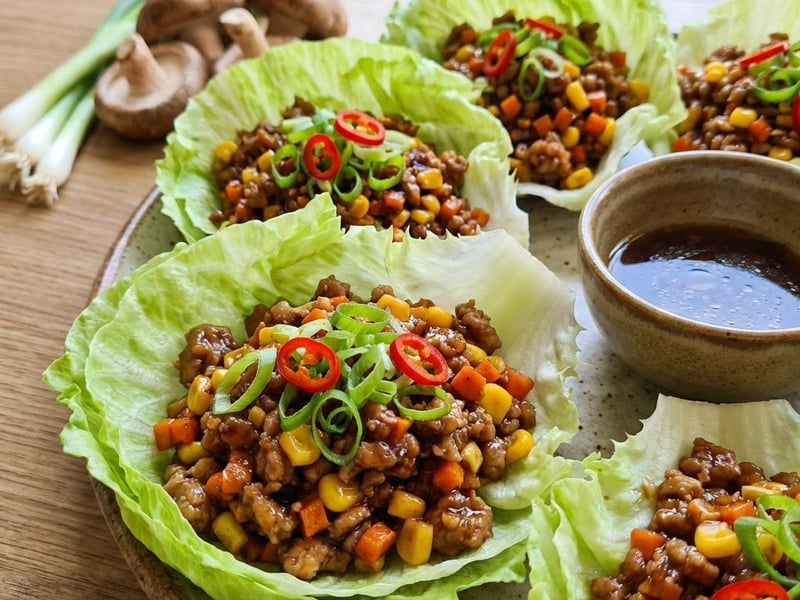 San Choy Bao - Wrap-uri de salată cu carne tocată