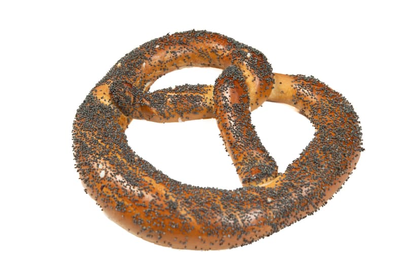 Petru Poppy Seed Cracker