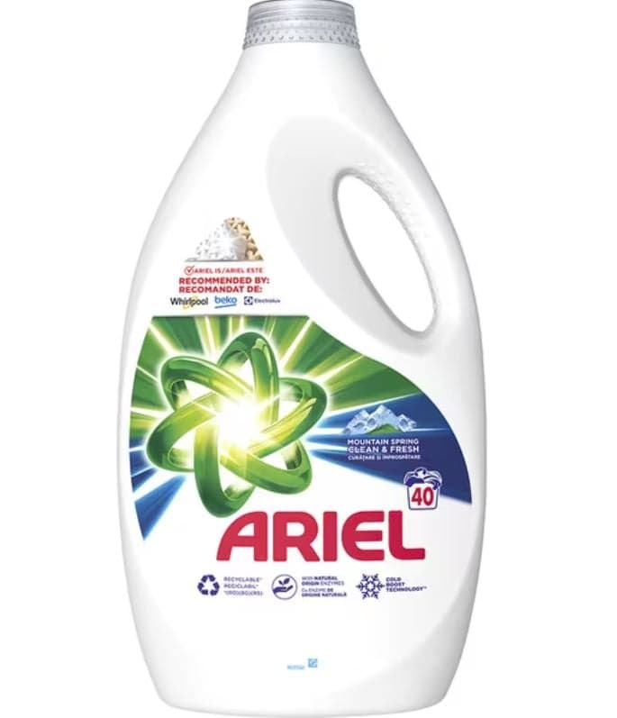 Ariel Mountain Spring Detergent de rufe lichid, 40 spalari