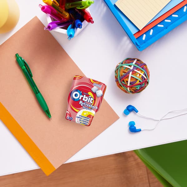 Orbit Refreshers Sugar-free chewing gum with strawberry and lemon flavors, 30 pcs