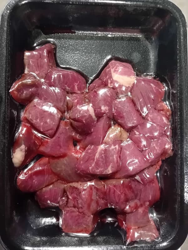 Carne de vita pentru gulas Black Angus