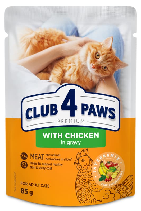 CLUB 4 PAWS Premium "With chicken in gravy". Complete canned pet food for adult cats