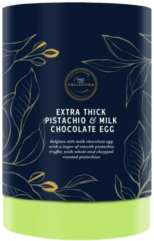 Marks & Spencer Ou din ciocolata cu lapte si fistic, cu strat de trufe cu fistic si ciocolata alba, decorate cu sare de mare si cacao