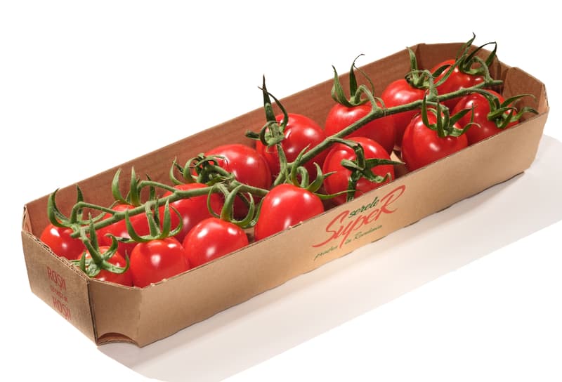 Rosii Strabena pe ciorchine