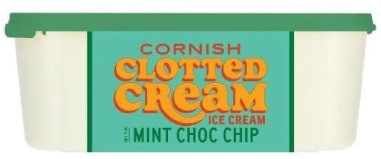 Marks & Spencer Inghetata din Cornwall cu bucati de ciocolata cu menta